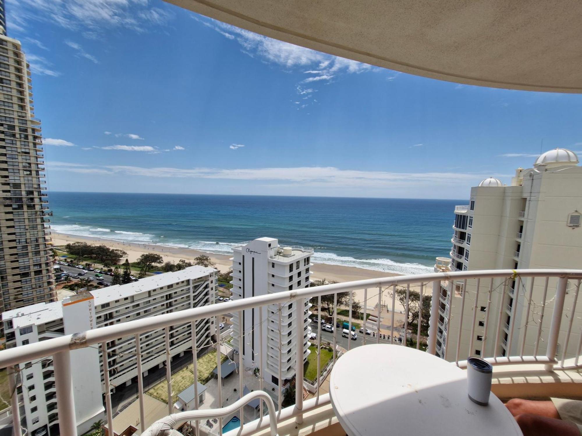 Apr Private Suites Moroccan By The Beach Gold Coast Kültér fotó