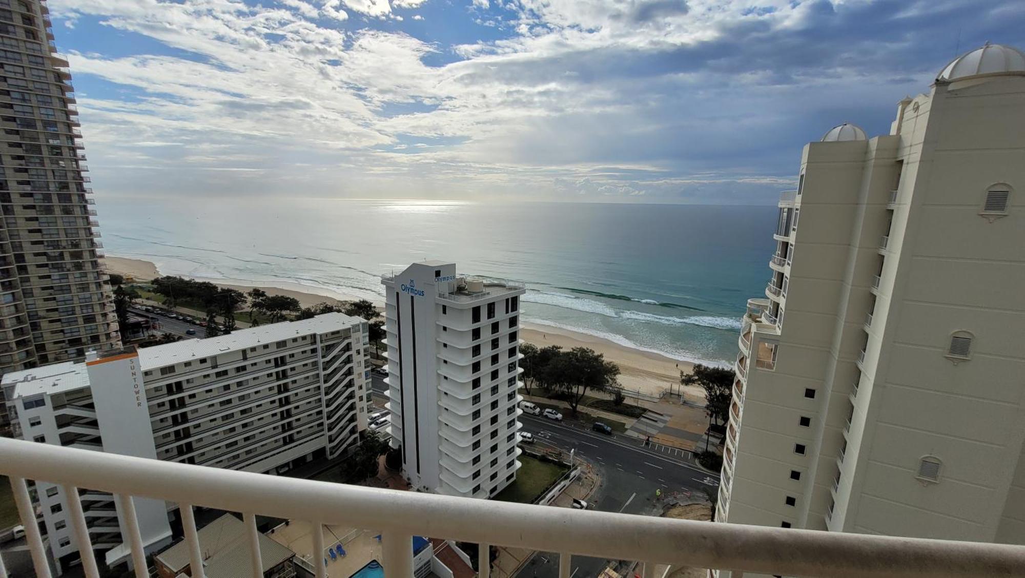 Apr Private Suites Moroccan By The Beach Gold Coast Szoba fotó